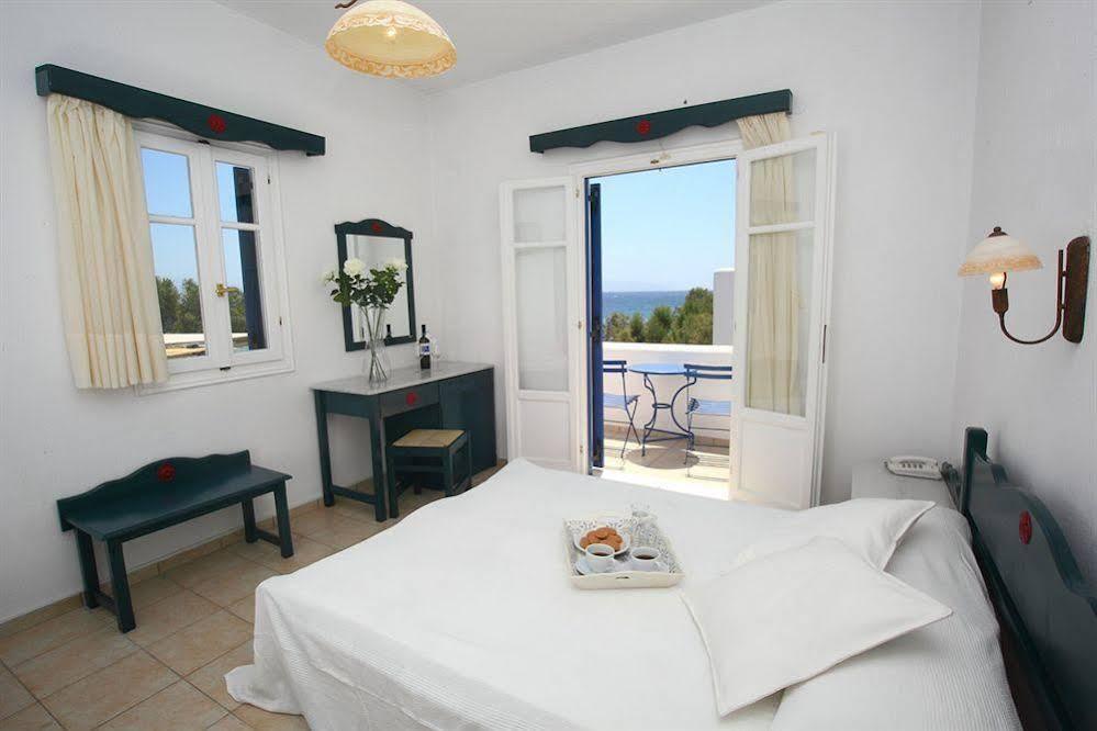 Paros Inn Logaras Exterior foto